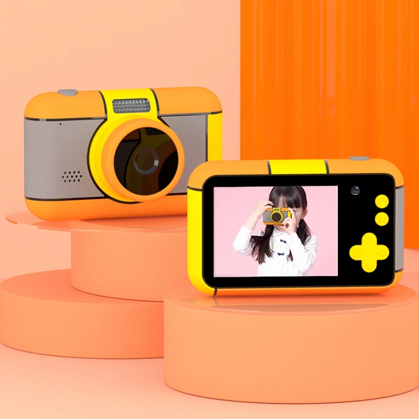 2.4 inch HD 1080P 600mAh 18MP selfie kids digital camera
