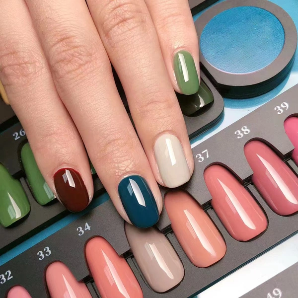 ensemble de vernis à ongles avec logo personnalisé en gros | zrkgel